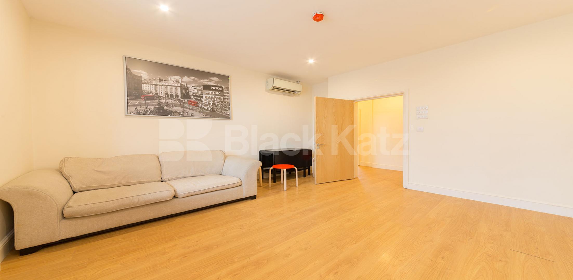 			Great 2 Bed Property !, 2 Bedroom, 1 bath, 1 reception Flat			 High street, Hornsey/Crouch End